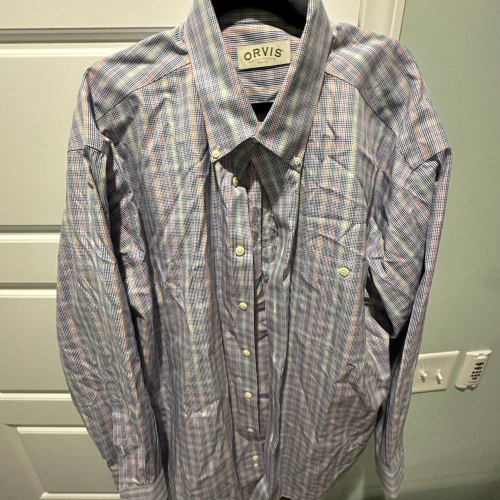 Orvis Casual Button Down Shirt Blue and Pink excellent condition